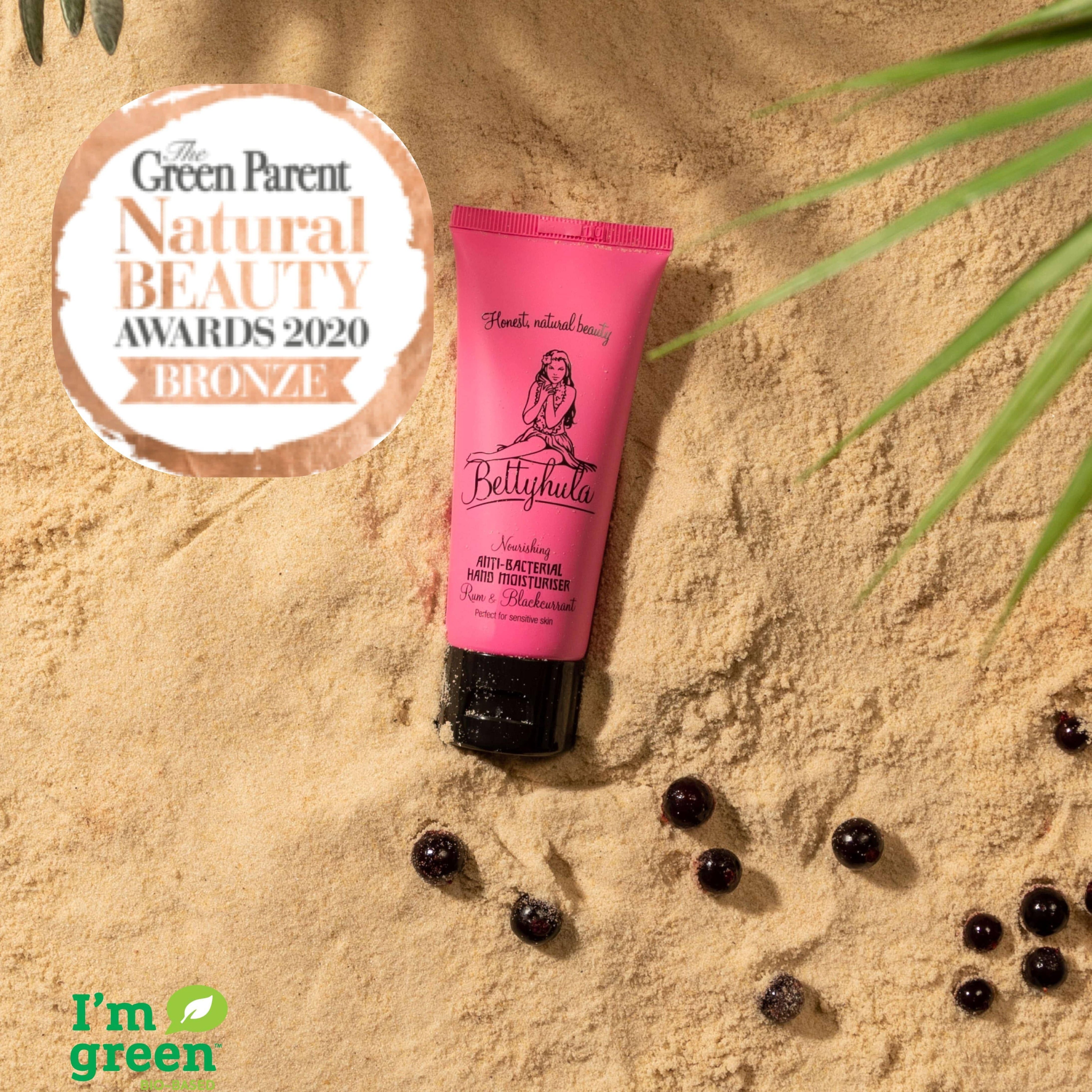 • Nourishing Anti-bacterial hand cream. Rum & Blackcurrant